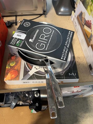Lot 1435 - Boxed set of Master Pro pans, together with a...