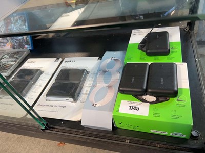 Lot 1745 - Large quantity of Belkin chargers and charging...