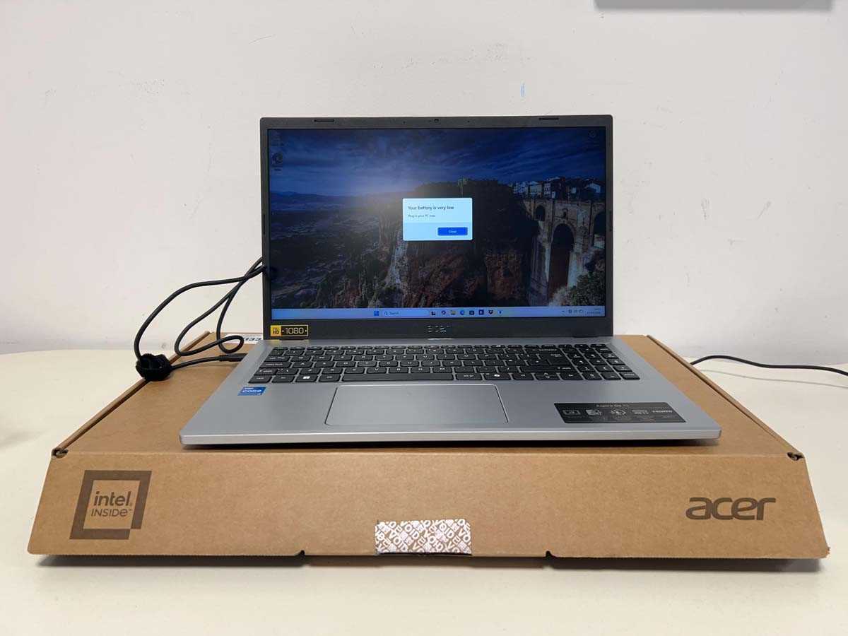 Lot Acer Go 15 laptop, AG15-71P-55ZC, Intel Core...