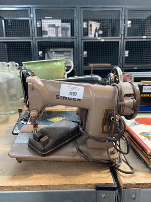 Lot 1197 - 2 various Singer sewing machines