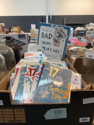 Lot 1217 - Crate of various greetings cards