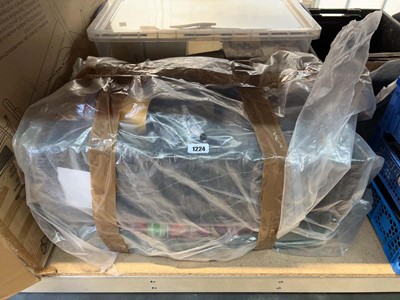 Lot 1224 - Package of various decorative ribbon