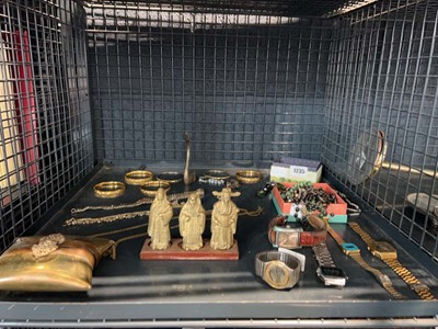 Lot 1235 - Cage of collectibles including various...