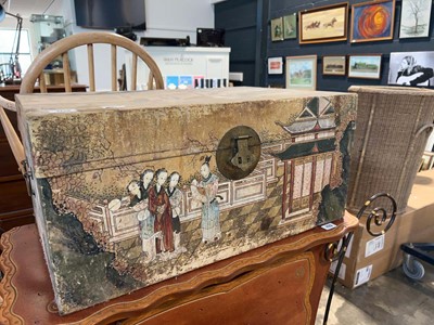 Lot 1118 - Trunk decorated with oriental imagery