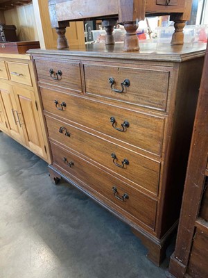 Lot 1121 - Decoratively inlaid chest of 2 over 3 drawers