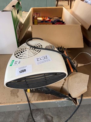 Lot 1269 - 2 small heaters
