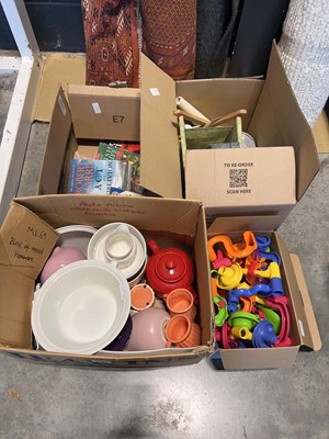 Lot 1271 - 4 boxes of mixed homewares including ceramics,...