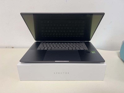 Lot HP Spectre x360 2-in-1 Laptop model...