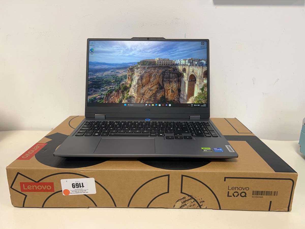 Lot Lenovo Legion 5 laptop 15IRX10, Intel Core i7...