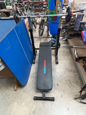 Lot 2112 - Winnow weight lifting bench with weight