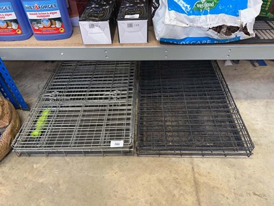 Lot 2163 - 2 collapsible dog crates