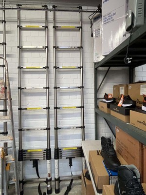 Lot 2288 - 3.2m. aluminium frame telescopic ladder