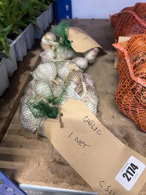 Lot 2174 - 2 x 1Kg nets of garlic