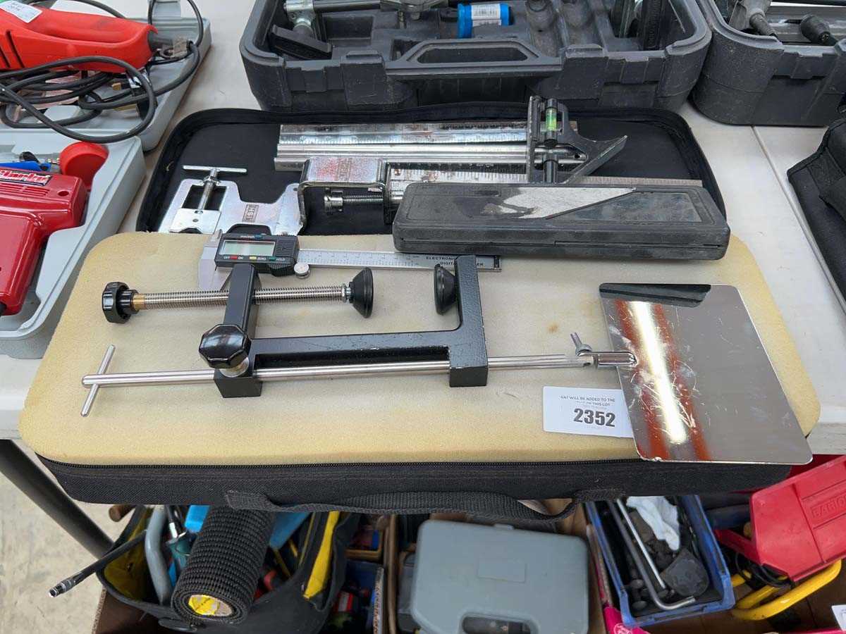 Lot 2352 - Cased adjustable table clamp with reflective...