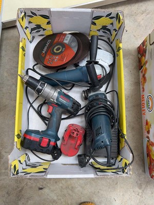 Lot 2356 - Bosch GSB 18v combi drill with 2 batteries and...
