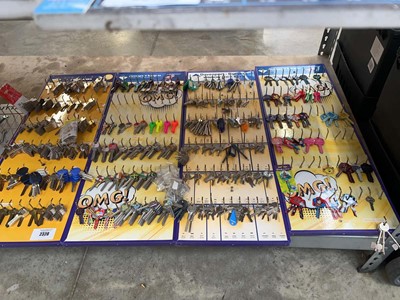 Lot 2320 - 5 wall mounted shop display racks containing a...