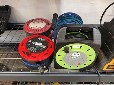Lot 2376 - 6 various size cable reels to include 2 25m...