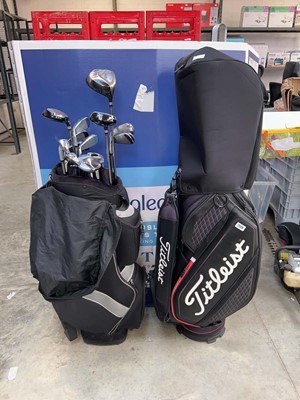 Lot 2128 - Titlest golf cart/carry bag & rainhood...