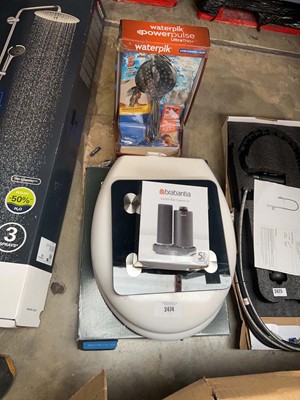 Lot 2474 - 3x Roparo secure fixed toilet seats with a...