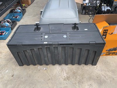 Lot 2392 - Heavy duty car/van storage box with 2 keys