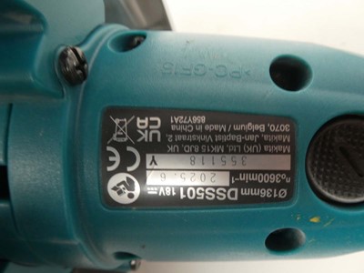 Lot A Makita DSS501 136mm 18V circular saw...