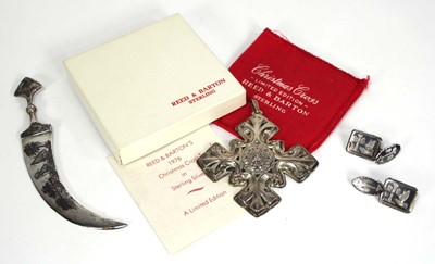 Lot 250 - An American silver 'Christmas Cross', Reed &...