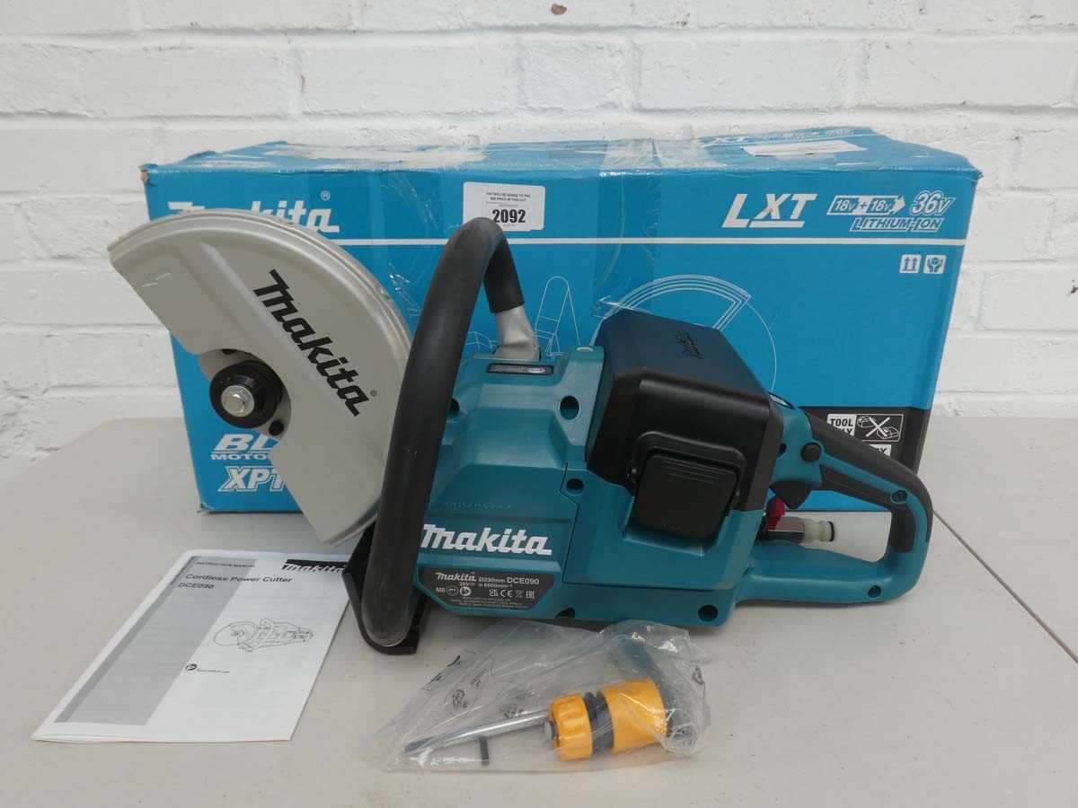 Lot Makita LXT DCE090 18V 230mm cordless disc...