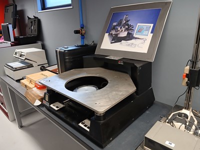 Lot 37 - Wentworth Laboratories Cobra DS machine...