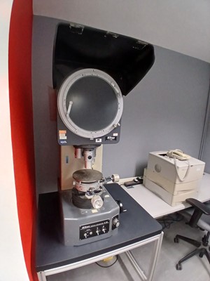 Lot 66 - Nikon Profile Projector V-12 on stand with...