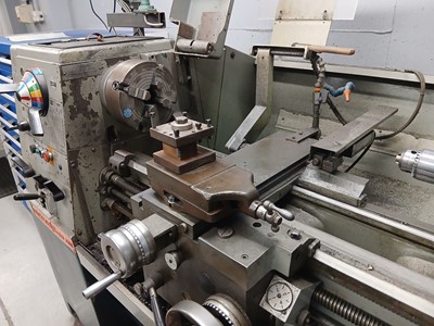Lot 71 - Colchester Master 2500GB centre lathe with QC...