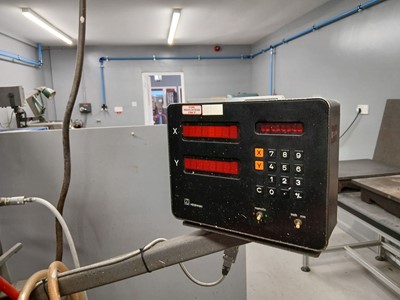 Lot 78 - Bridgeport Textron Universal milling machine...