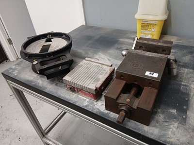 Lot 82 - Small machine vice, a MC/66/S1 magnetic...