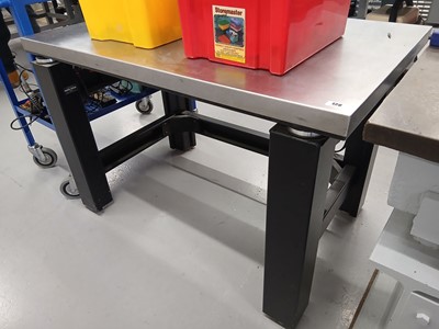 Lot 128 - Micro G 120cm x 75cm anti vibration table