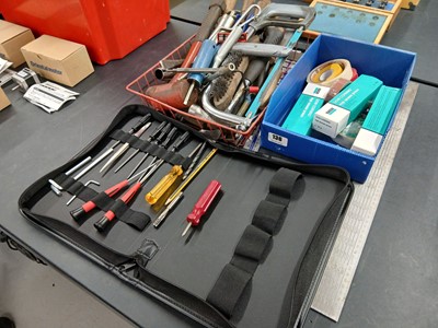 Lot 136 - Wire basket with various hand tools to include...