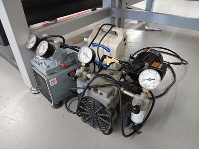 Lot 141 - 4x assorted vacuum pumps and motors
