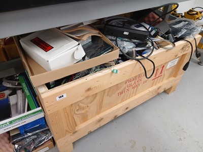 Lot 166 - Underbay of mostly scrap electronic cabling...