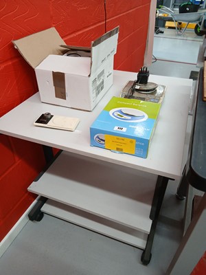 Lot 112 - Kern ENS balance scale plus 3x other scales...