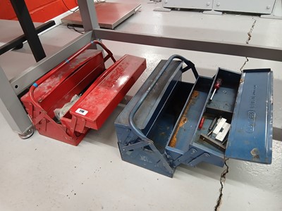 Lot 116 - 1x red and 1x blue Draper steel concertina...