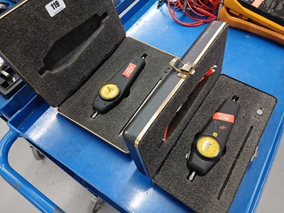 Lot 119 - 2x Hunter Spring mechanical force gauges