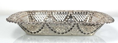 Lot 280 - An Edwardian pierced silver dish of cushioned...