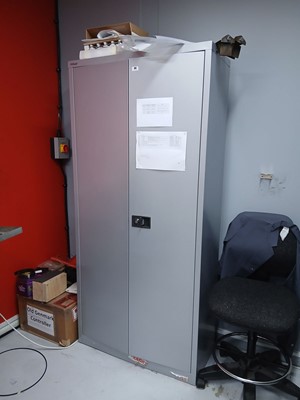 Lot 89 - Bisley silver 2-door stationary cabinet with...