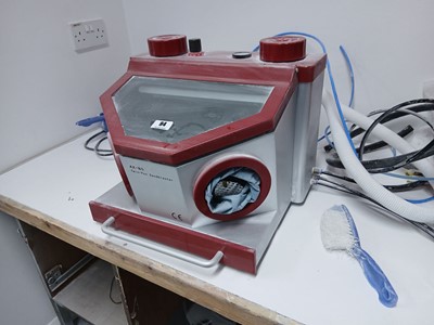 Lot 94 - AX-B5 Twin-Pen sandblaster unit with table