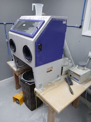 Lot 95 - Guyson Formula 1200 pencil bead blast cabinet...