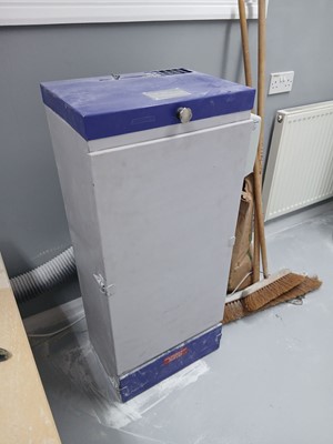 Lot 95 - Guyson Formula 1200 pencil bead blast cabinet...