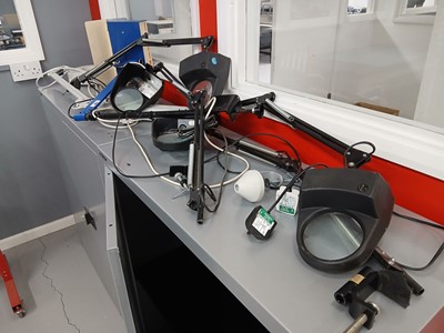 Lot 176 - 5 various desk mounted magnifying glasses plus...