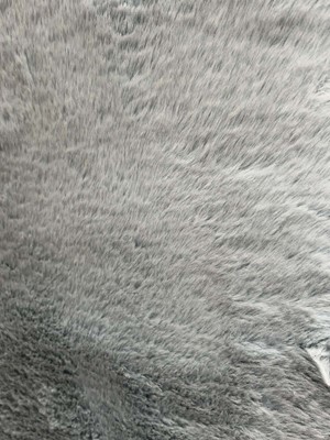 Lot 5005 - Large modern rug in light blue