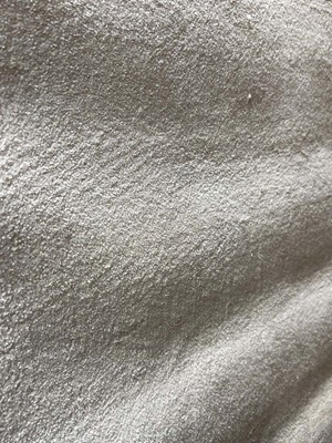 Lot 5006 - Large modern rug in white