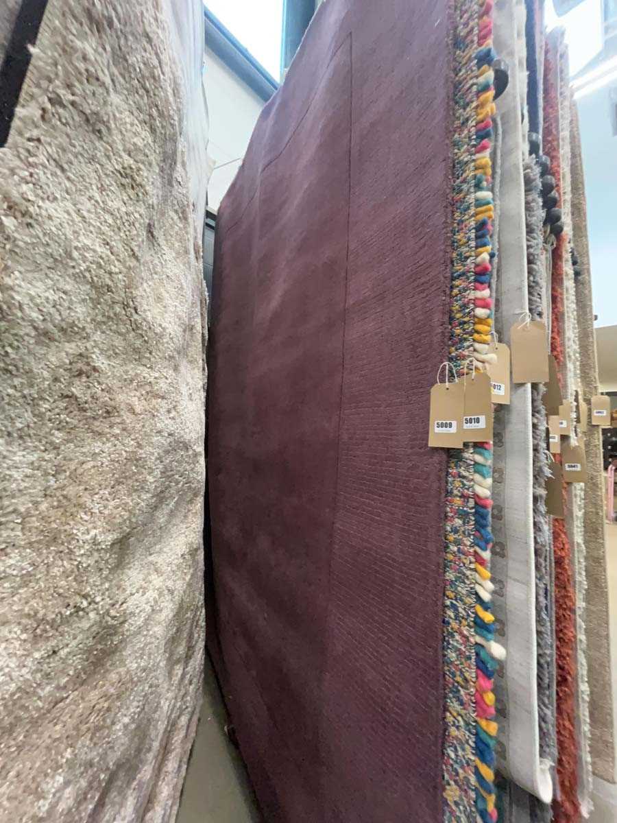 Lot 5009 - Large modern rug in purple