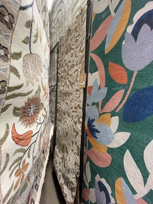 Lot 5015 - Runner in brown and white