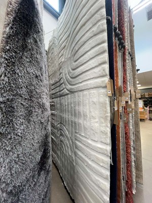 Lot 5018 - Large sized modern white rug